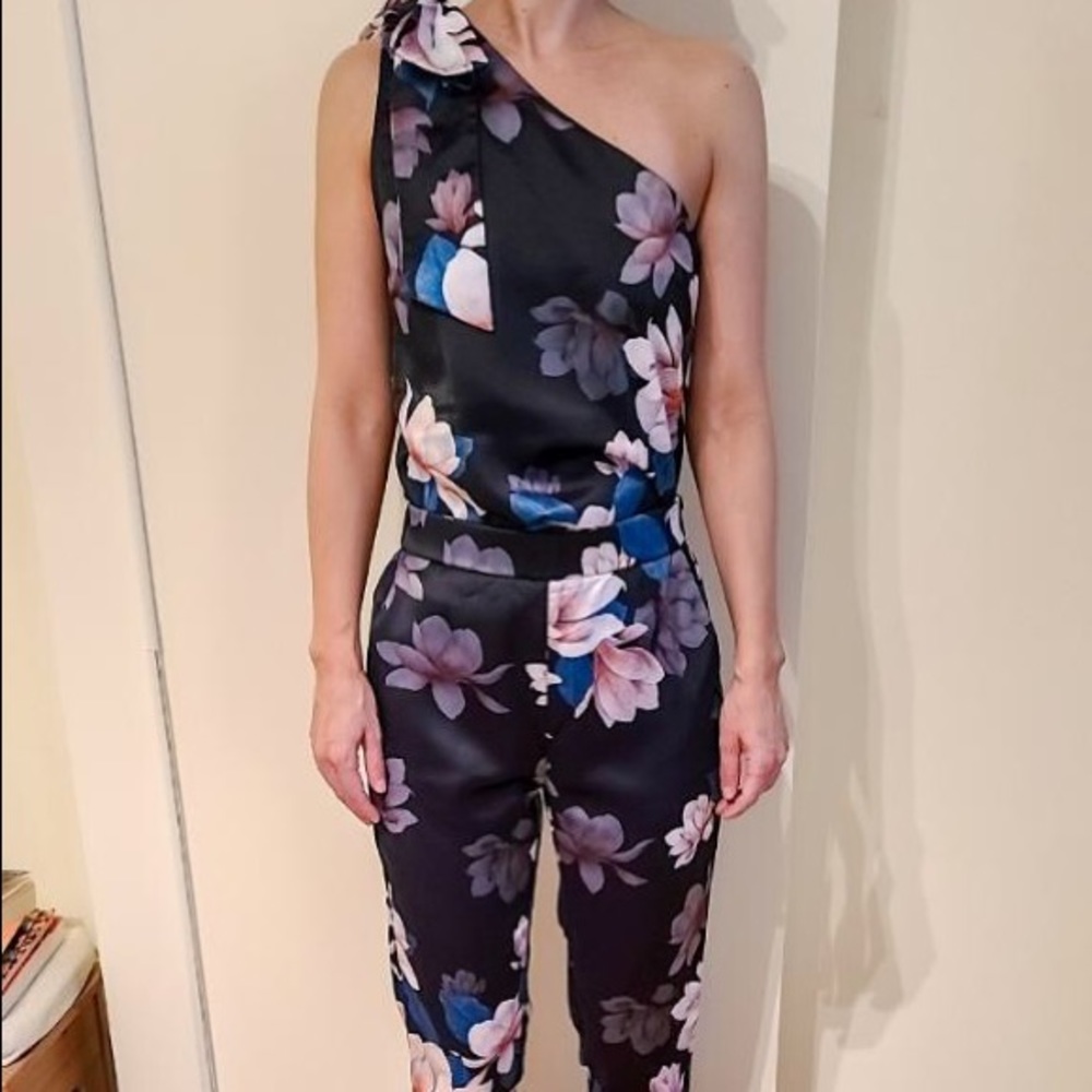 DKNY satin set